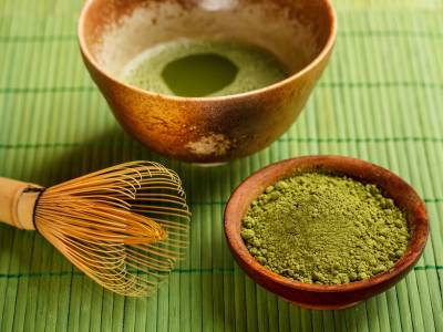 Matcha: Αυτό είναι το τσάι που καίει το λίπος και αποτοξινώνει